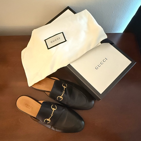 Gucci Women’s Princetown Mule Slides - Picture 8 of 8